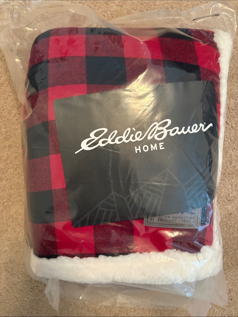 Eddie Bauer Red and Black Buffalo Plaid Sherpa Throw